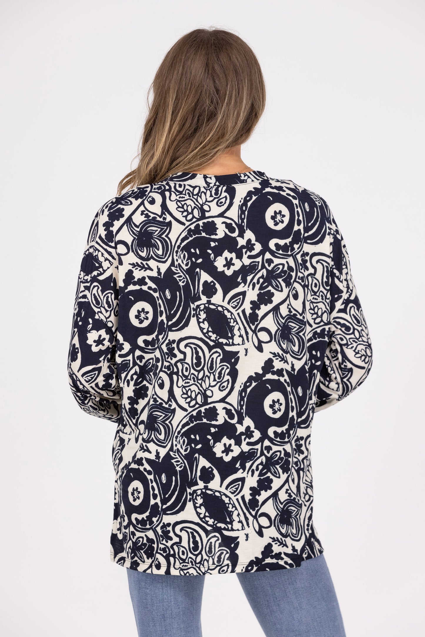 Woodland Variety Women's Hi-Lo Barrel Long Sleeve Top
